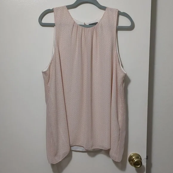 Vince Camuto Top - Picture 1 of 6